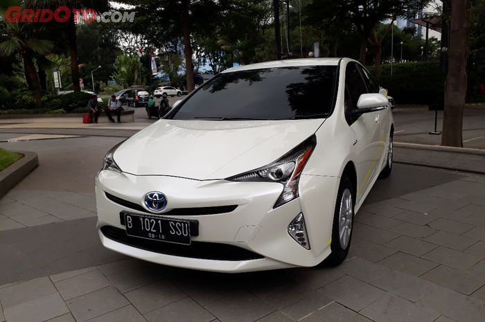 Ilustrasi Toyota Prius Hybrid yang ikut untuk studi kendaraan elektrifikasi di Indonesia
