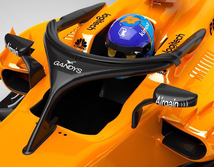 Mobil McLaren dengan Halo. Pelindung kepala yang berbentuk seperti sandal jepit ini awalnya banyak mendapat krtitikan