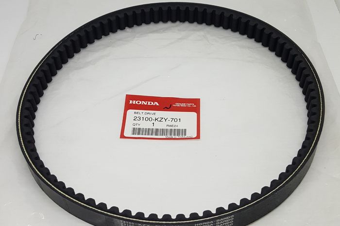 V-belt Honda PCX CBU berkode KZY lebih tebal dari kepunyaan Honda Vario 150 