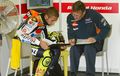 Pria Ini Pernah Bujuk Valentino Rossi Agar Tidak Pindah ke Yamaha di MotoGP 2004