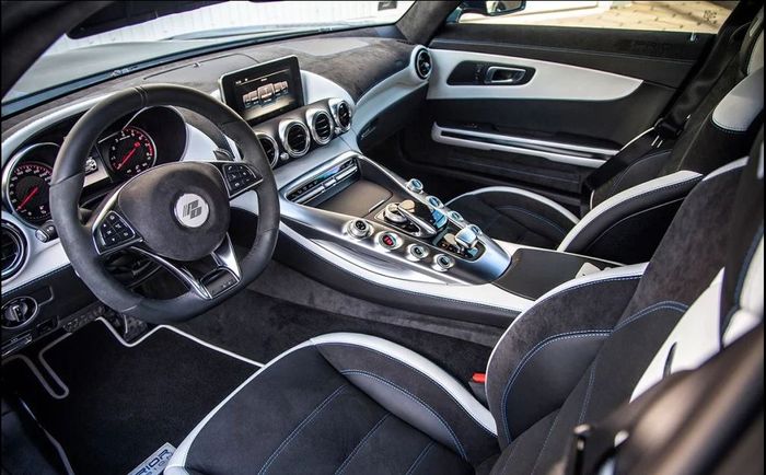 Tampilan kabin Mercedes-Amg GT S garapan Prior Design