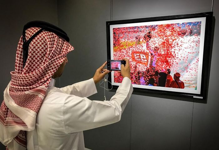 Salah satu foto di pameran 'Speed and Rituals' di Qatar