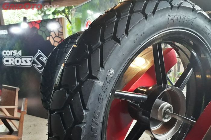 Corsa Cross S Ban Motor Dua Alam Yang Dibanderol Mulai Rp 140 Ribu Gridoto Com