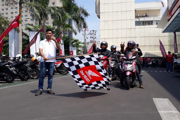 Di Hari Pahlawan Nasional, Sabtu, 10 November 2018, komunitas Honda Vario Nusantara akan jalan-jalan