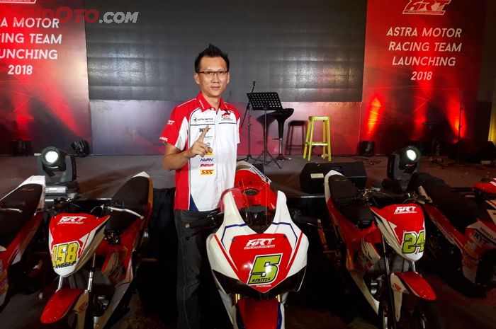 Rudi Hadinata (Trijaya Racing) kini jadi team manager Astra Motor Racing Team (Jogjakarta)