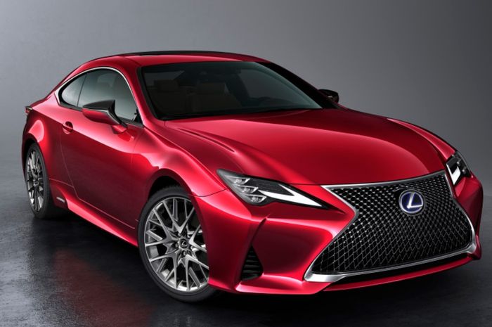 Lexus RC facelift resmi diperlihatkan sosoknya oleh Lexus