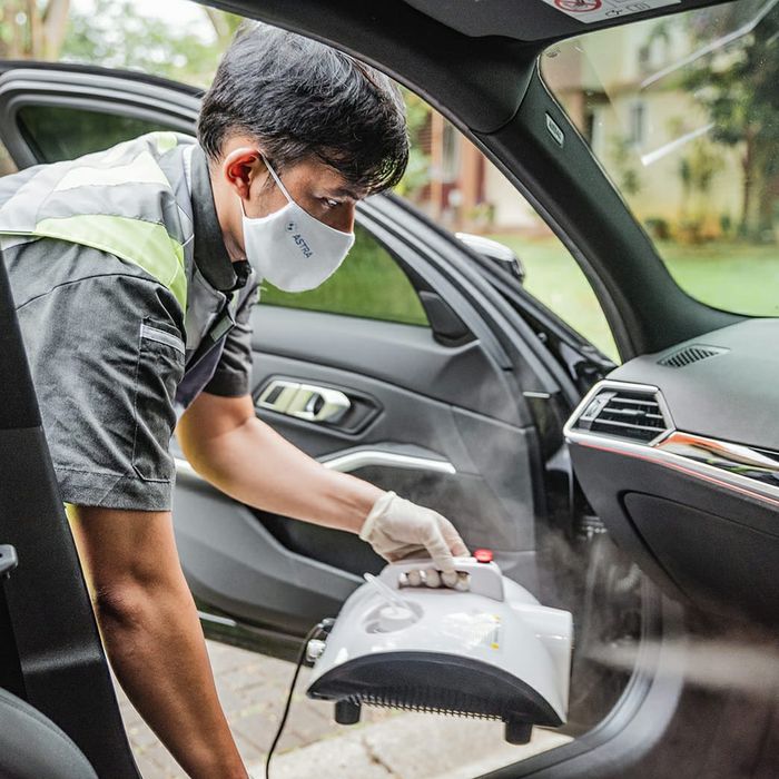 Terima dan penyerahan mobil konsumen, dilakukan fogging