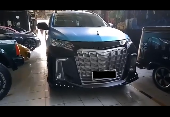 Fascia Mitsubishi Pajero Sport pakai gril Toyota Alphard