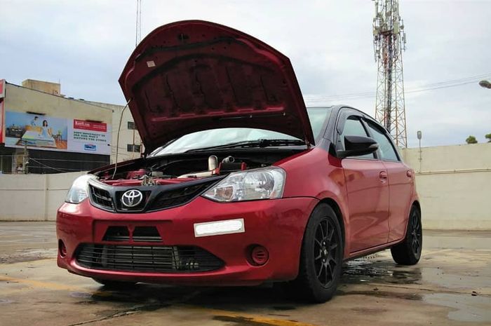 Modifikasi Toyota Etios hasil garapan Race Concept, India