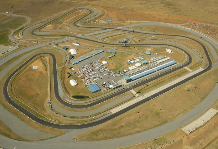 Sirkuit Phakisa Freeway alias sirkuit Welkom di Afrika Selatan yang menjadi saksi Valentino Rossi meraih kemenangan pertamanya dengan M1