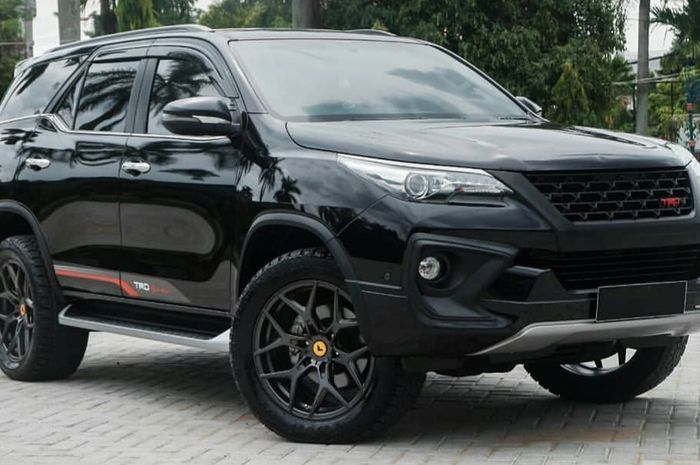 Toyota Fortuner TRD Sportivo tampil sangar pakai gaya semi off-road