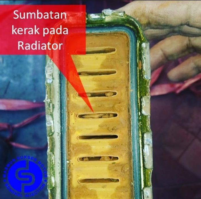 Saluran radiator bisa tersumbat oleh kerak karat