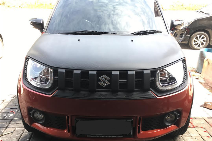 Gril bergaya Jeep nempel di Suzuki Ignis