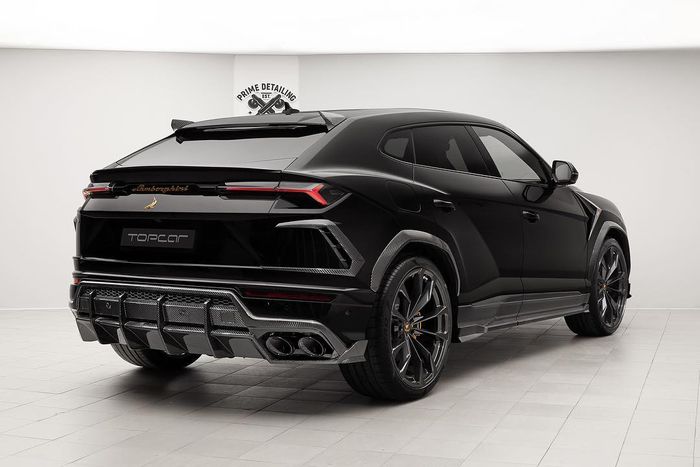 Tampilan belakang Lamborghini Urus garapan Top Car