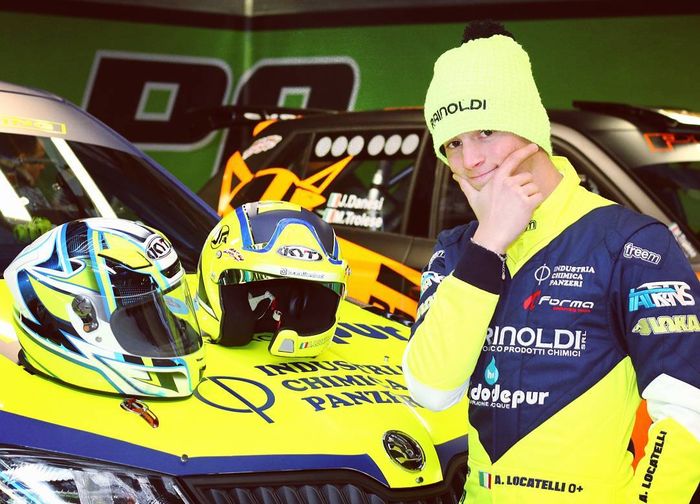 Andrea Locatelli tampil di Monza Rally Show memakai helm bikinan KYT, merek helm asal Indonesia