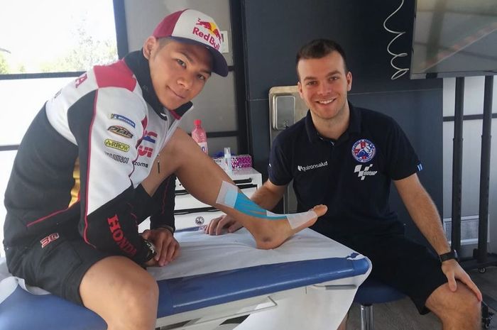Takaaki Nakagami tengah melakukan pemeriksaan medis atas cedera akibat crash di MotoGP Belanda