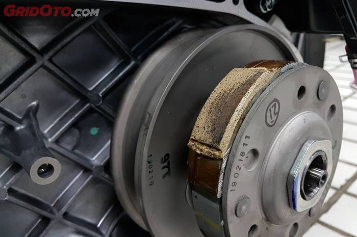 Kampas ganda habis sebelah ? ini penyebabnya