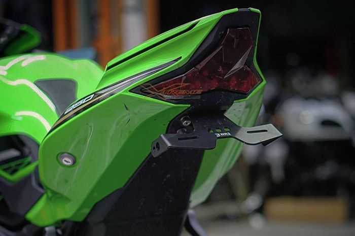 Tail tidy WR3 khusus untuk Kawasaki Ninja ZX-25R bikin buritan makin sporty