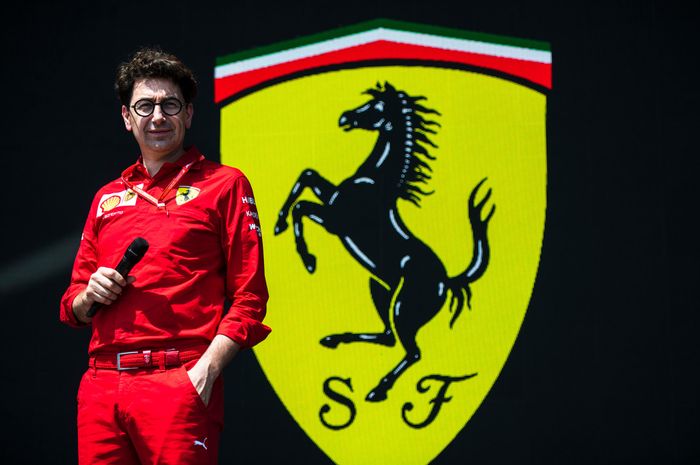 Mattia Binotto selaku bos tim Ferrari menegaskan akan memperlakukan Sebastian Vettel dan Charles Leclerc secara adil pada F1 2020