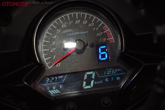 Honda CBR150R pakai gear indicator custom