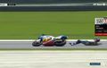 Tak Hanya Dimas Ekky, Adik Marc Marquez Juga Terjatuh di Moto2 Malaysia 2017