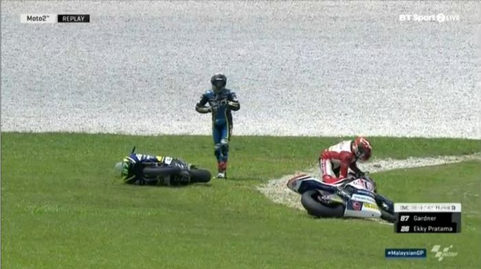 Dimas Ekky jatuh dalam sebuah insiden