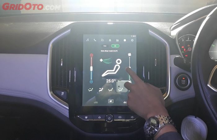 ILUSTRASI. Pengaturan embusan angin AC Wuling Almaz