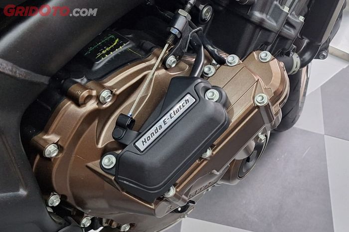 Merawat e-Clutch ternyata mudah 