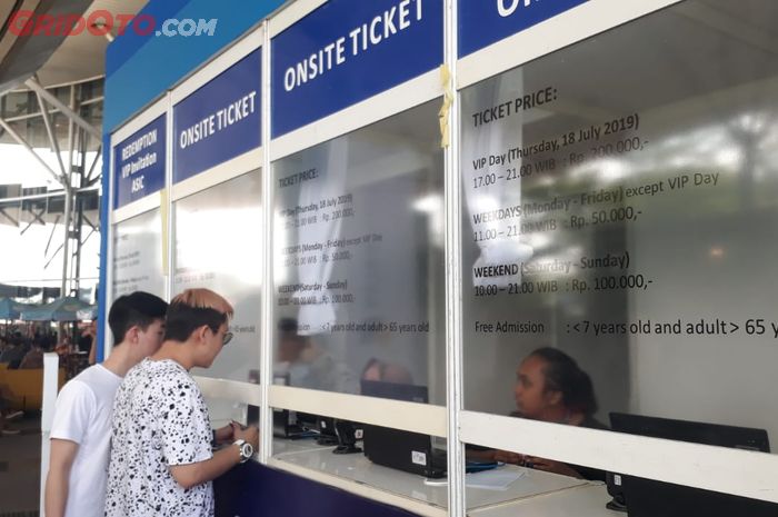 Harga tiket masuk GIIAS 2019 sesuai yang tercantum di loket