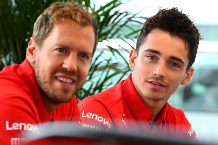 Sebastian Vettel (kiri) dan Charles Leclerc di tim F1 Scuderia Ferrari Misson Winnow (2019) 