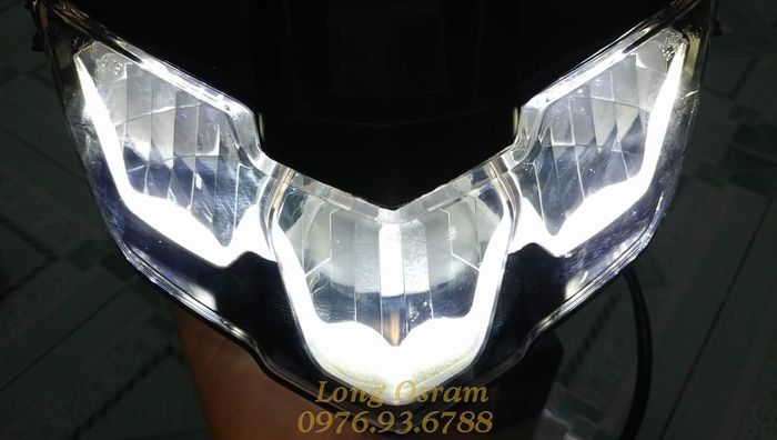 Tampilan nyala replika headlamp Yamaha MX King 150 facelift