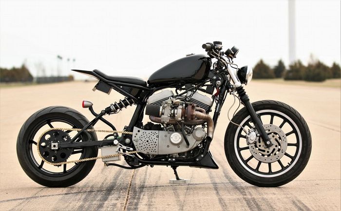 H-D Sportster 1200R custom cafe-tracker dari Schmidt Moto