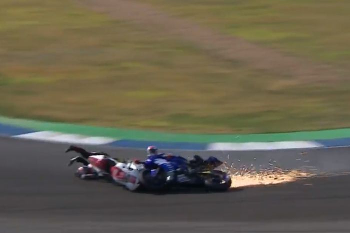 Dua Pembalap kelas SS600 di ARRC 2018 jatuh di tikungan terakhir