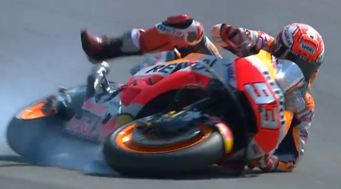 Marc Marquez crash di kualifikasi MotoGP San Marino 2018