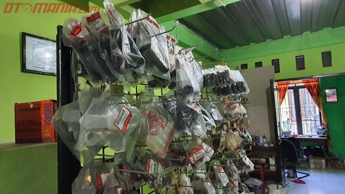 Spare part perintilan Honda Astrea Grand