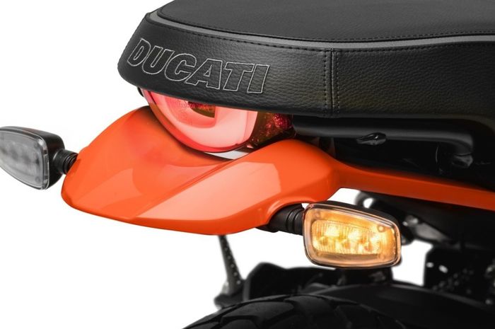 lampu sein di Ducati Scrambler baru bisa mati secara otomatis