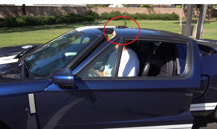 Kalau enggak hati-hati kepala bisa kejepit