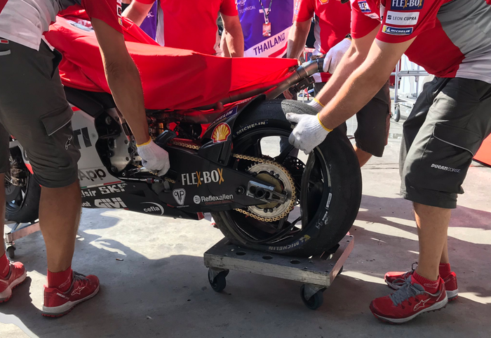 Kondisi motor Jorge Lorenzo usai crash di FP2 MotoGP Thailand di Buriram (5/10/2018)