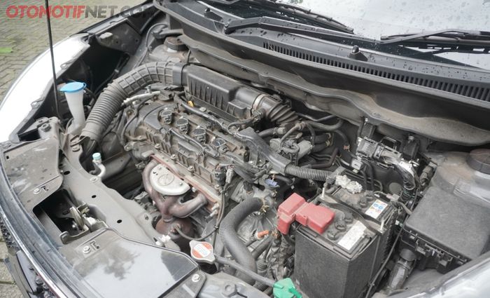 Ertiga menggunakan mesin K15B yang terkenal irit