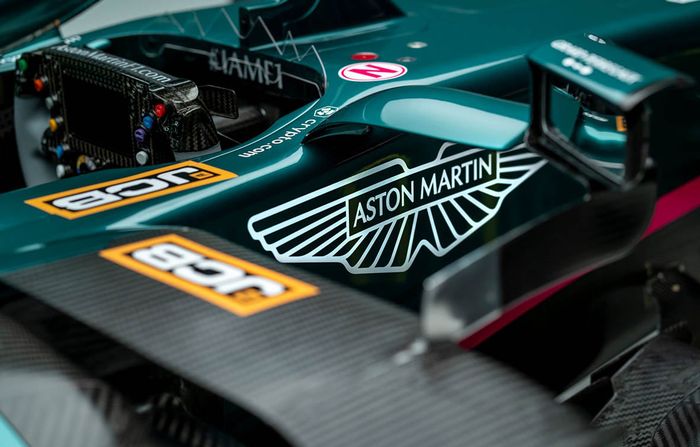 Setelah 61 tahun, nama Aston Martin kembali berada di grid Formula 1 sebagai tim, saat peluncuran mobil Aston Martin AMR21