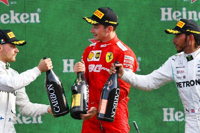 Charles Leclerc kalahkan dua pembalap tim Mercedes di F1 italia