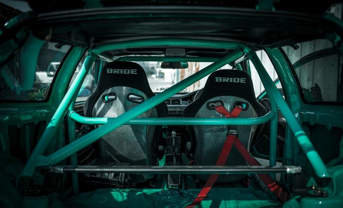 Modifikasi kabin bernafas balap di Honda Civic Estilo