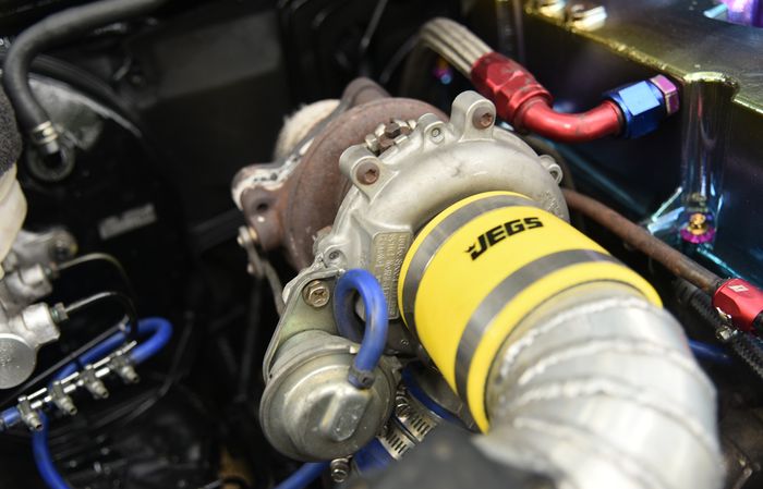 Sokongan turbo baru untuk Mitsubishi Triton lama drag race