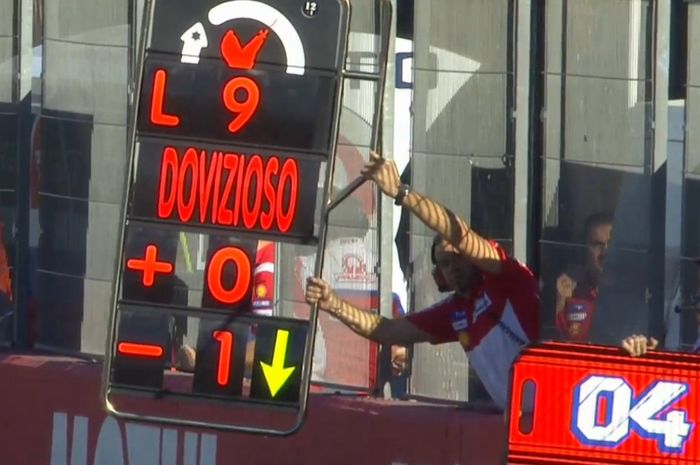 Instruksi Tim Ducati kepada Jorge Lorenzo di MotoGP Valencia 2017