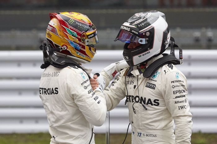 Lewis Hamilton dan Valtteri Bottas harmonis pada musim 2017, bagaimana dengan balapan di 2018?