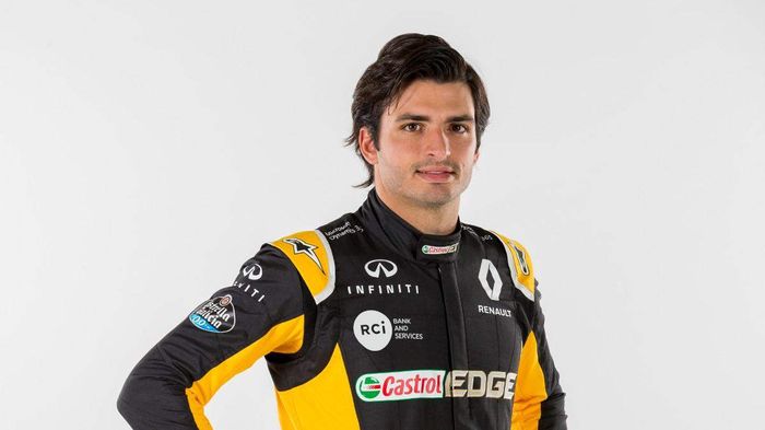 Sisa empat balapan musim 2017 ini, Caros Sainz berseragam tim Renault dan langsung mendulang 6 poin di GP F1 Amerika