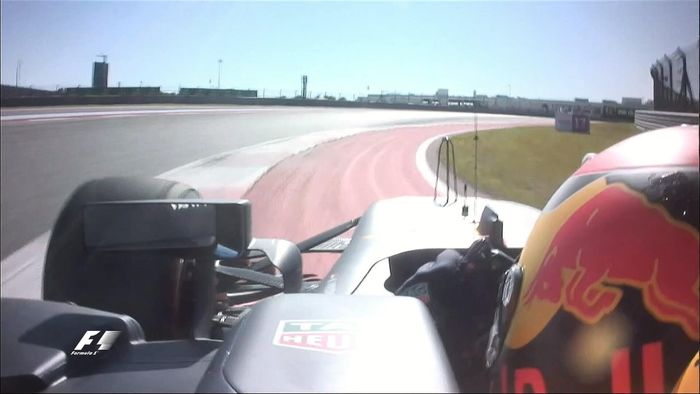 Dipenalti 5 detik karena memotong jalur, Max Verstappen gagal naik podium