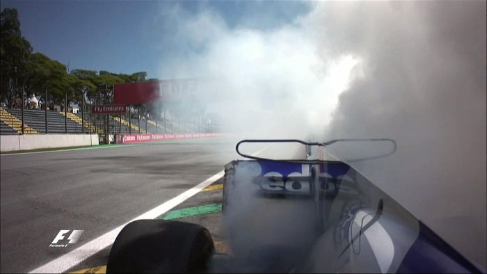 Brendon Hartley mengalami masalah dengan mobilnya