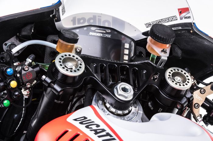 Konsol yang ada pada motor tim Ducati MotoGP