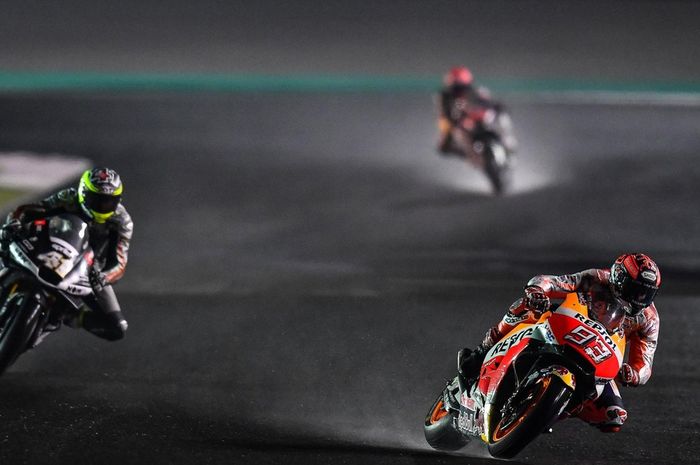 Simulasi wet race menghadapi balap MotoGP malam kalau cuaca hujan